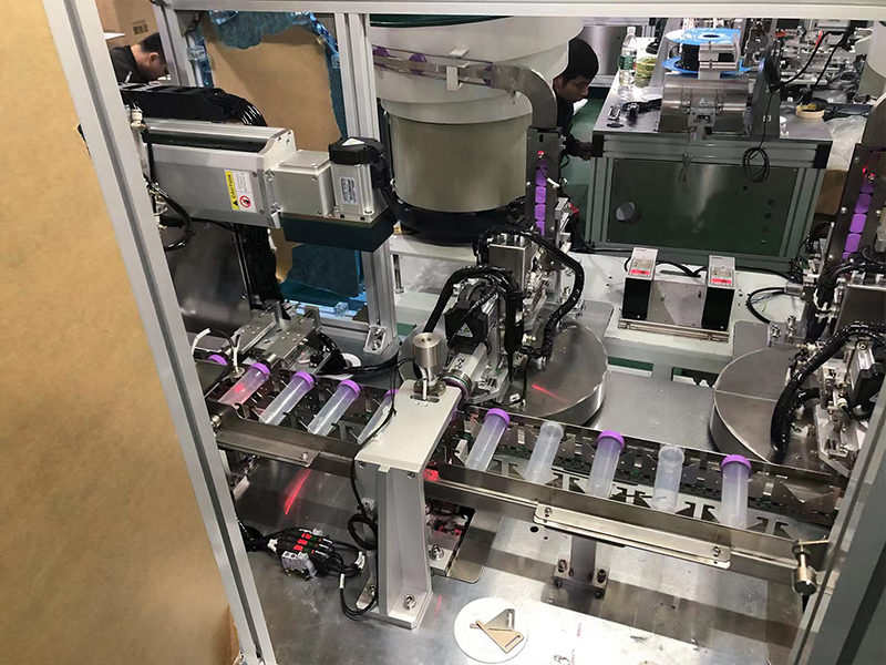 Important equipment in the intelligent packaging link of the centrifuge tube automatic capping machi