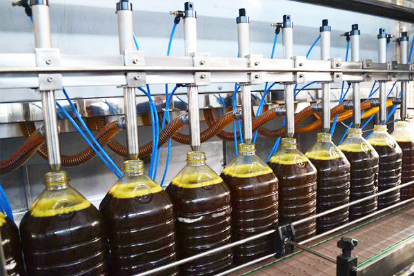 Automatic filling production line improves the production efficiency of enterprises with intelligent equipment
